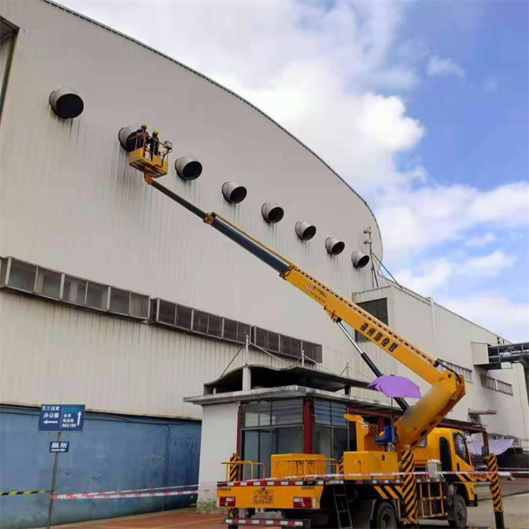 雄县高空作业车出租服务：专业广告牌安装解决方案